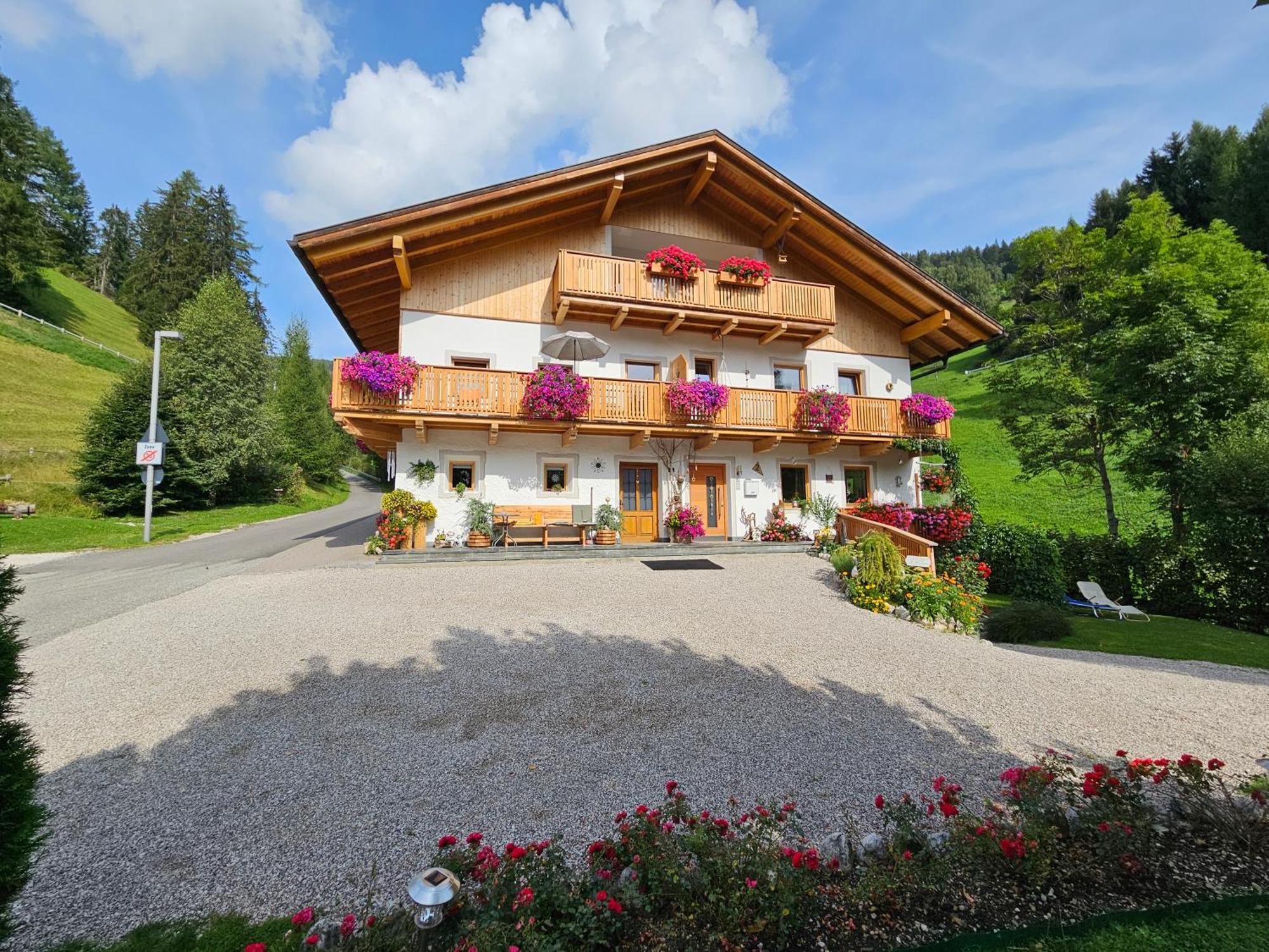 Apartement Schuster Lake Prags Braies Exteriér fotografie